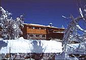 Manquimavida Hotel