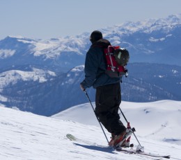 Equipment rental and ski tickets 